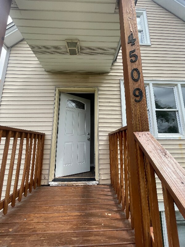 Photo - 4509 S Talman Ave Unidad Fl 2