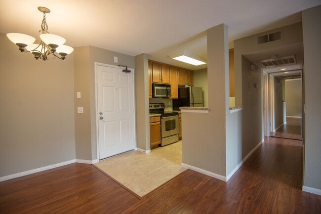 Photo - 7130 Shoreline Dr Unidad 1303 Rental