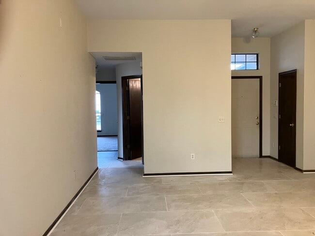 Photo - 16300 Seminole Dr