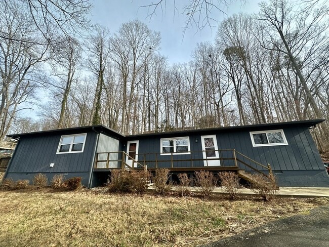 Building Photo - 238 Sunset Ave Unit B