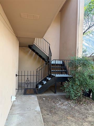 2126 Fleur De Lis Ct