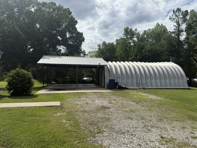 Photo - 3006 Valley Rd