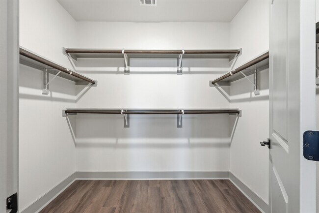 Photo - 1950 Winrock Blvd Unit b2