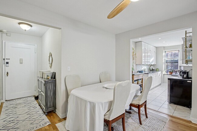 Photo - 8600 JFK Blvd E