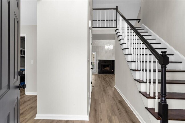 Photo - 2580 Waterford Park Dr