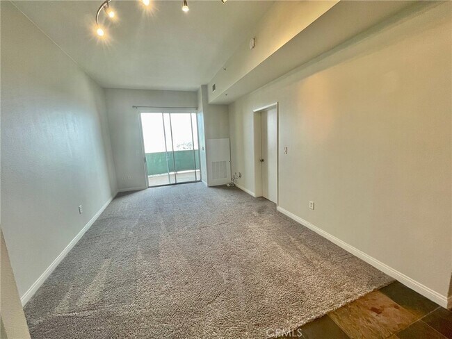 Photo - 488 E Ocean Blvd