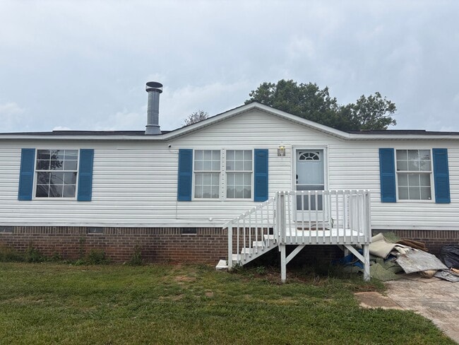 Photo - 2390 Claremont Rd