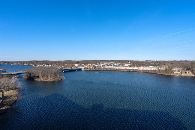 Building Photo - 65 Lake Ave Unit 1003