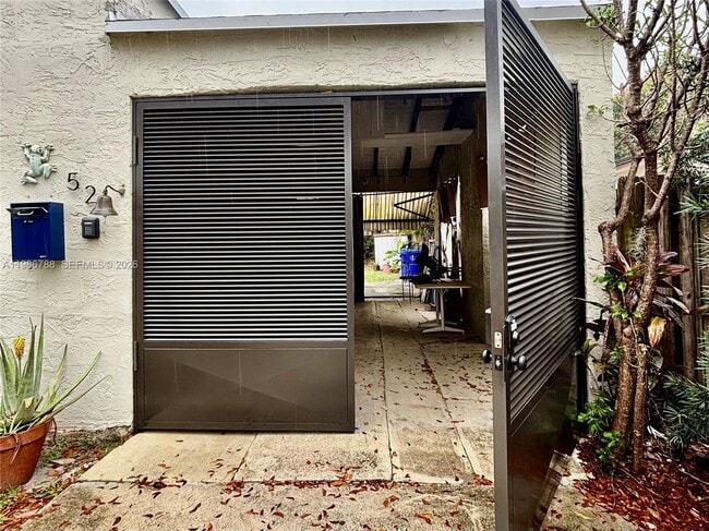 Photo - 521 NW 48th St