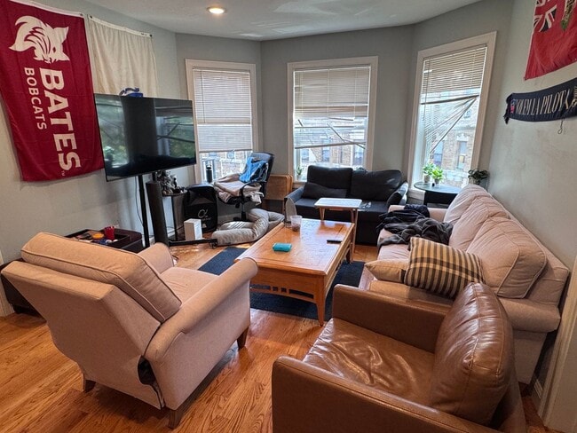 NO BROKER FEE! Recently updated 5 bed/2 bath with central air - NO BROKER FEE! Recently updated 5 bed/2 bath with central air