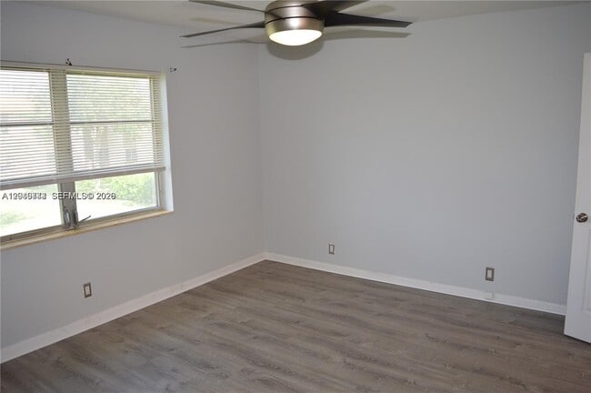 Photo - 9 NE 19th Ct Unidad 204C