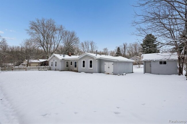 Photo - 2266 Newberry Rd