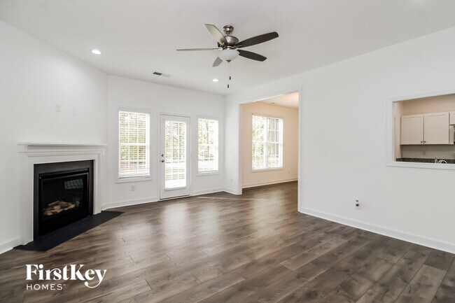 Photo - 1818 Yarbrough Drive