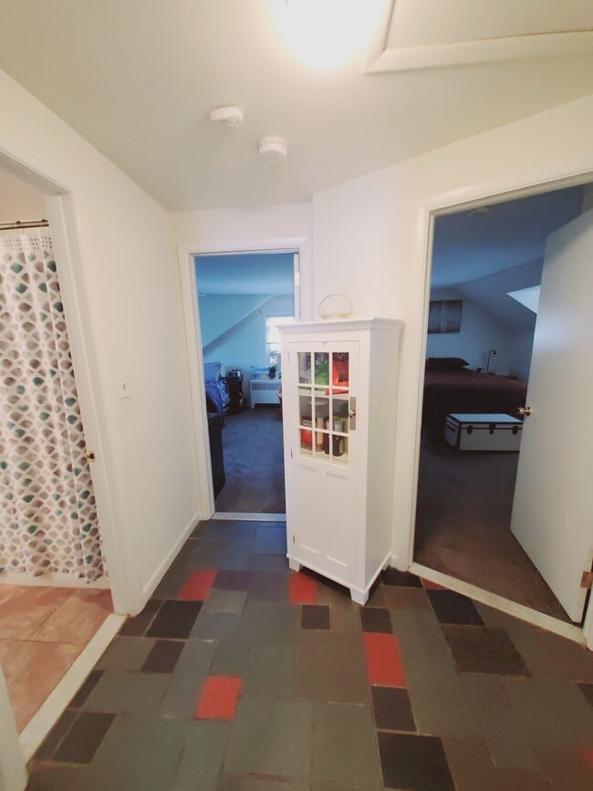 Photo - 47 Whitmore Ln Unit 3