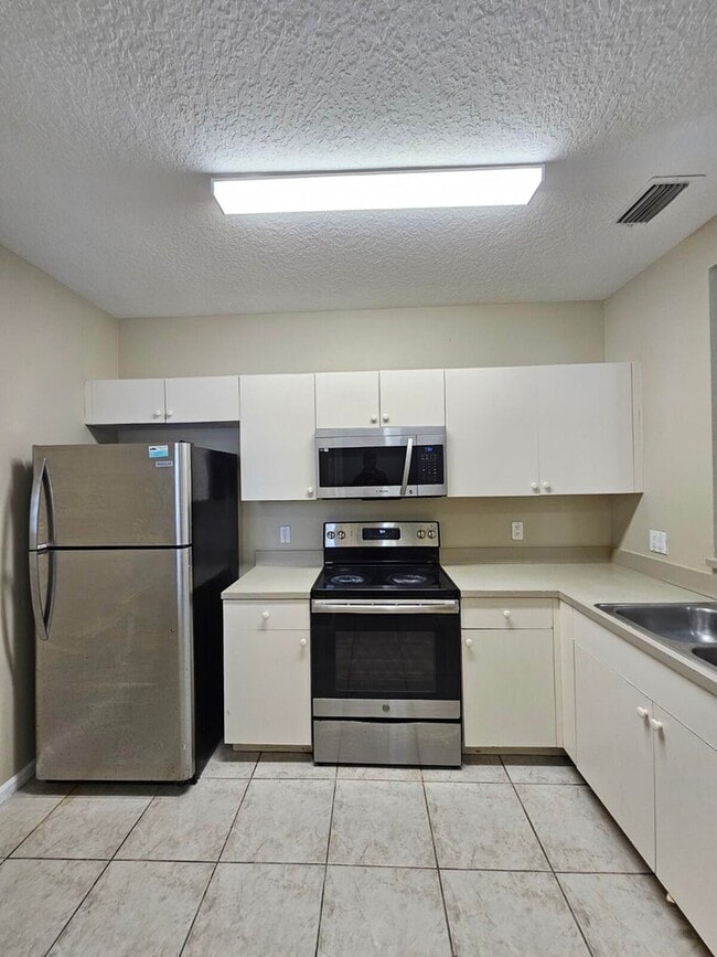 Photo - 1063 Golden Lakes Blvd Unit 322