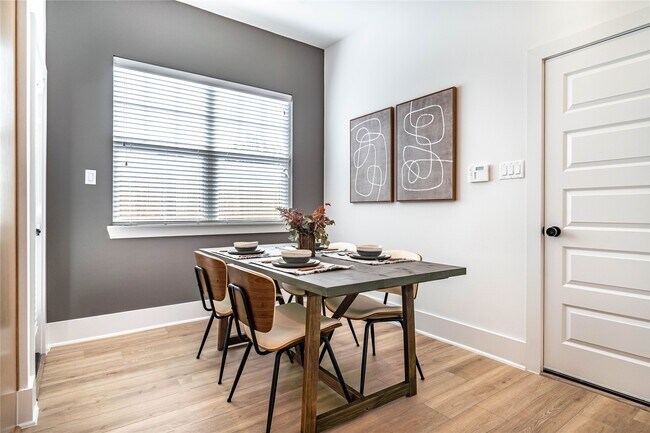 Photo - 5738 Barbara Rose Ln