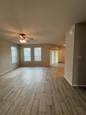 Photo - 6033 Seguin Ct