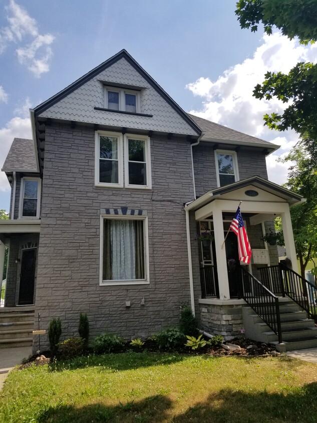 House Exterior - 215 Woodward St. #4 (Ypsilanti, MI)