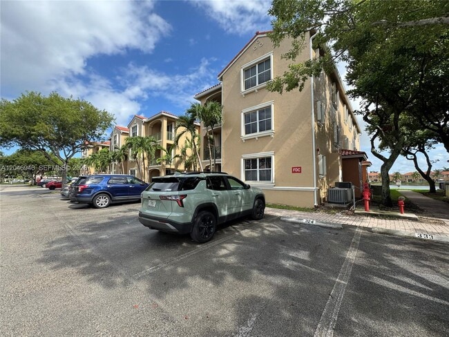 Building Photo - 6360 NW 114th Ave Unit 224
