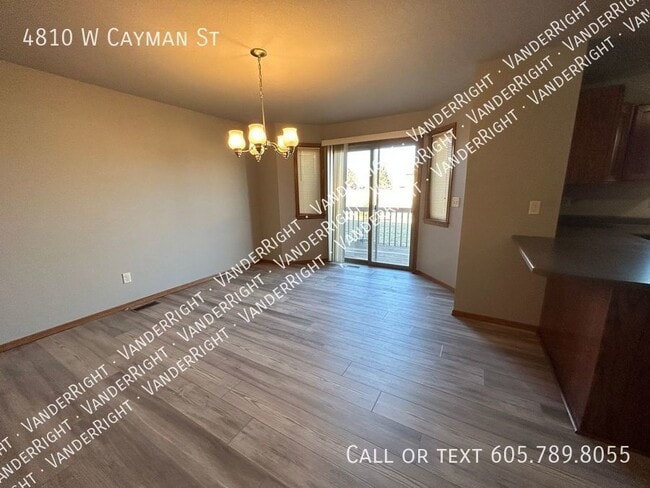 Photo - 4810 W Cayman St