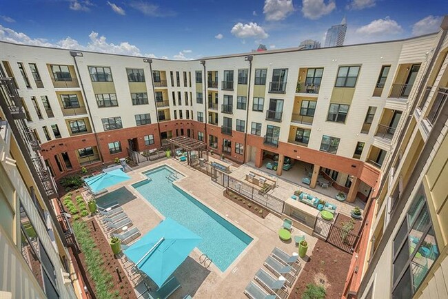 Building Photo - The Lincoln Rental