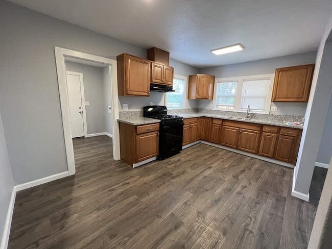 Photo - 28994 Rd 168