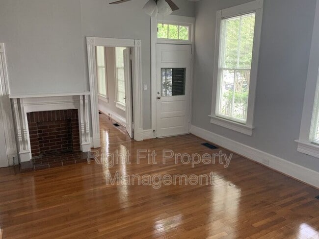 Photo - 2012 6th Ave