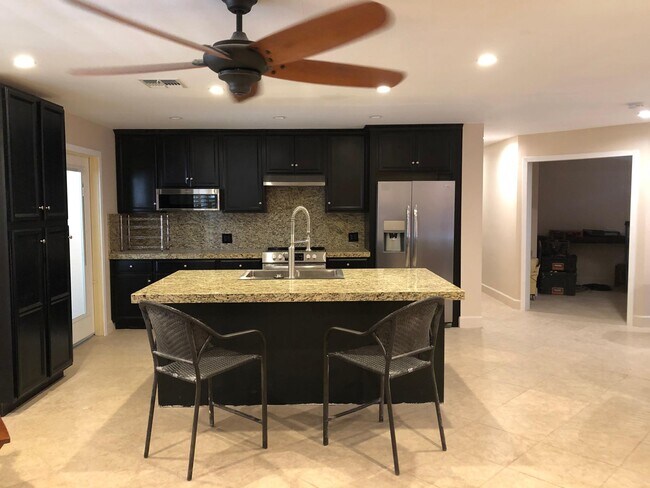 Photo - 2412 S Stanley Pl