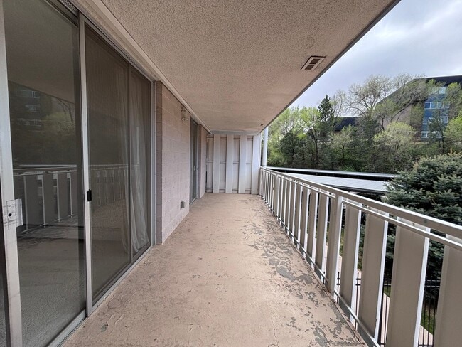 Photo - Available Now - 1 Bed 1 Bath Condo Home w/ Wall AC Unit - MileStone Real Estate Services