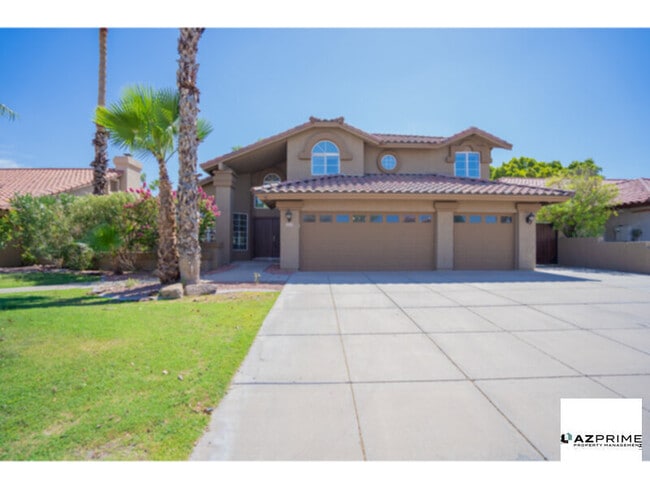 Photo - Elegant 4/3 Phoenix House with Pool!