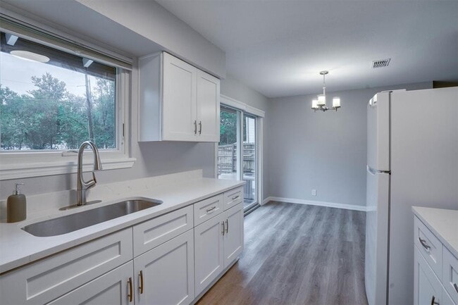 600 Bramble Dr