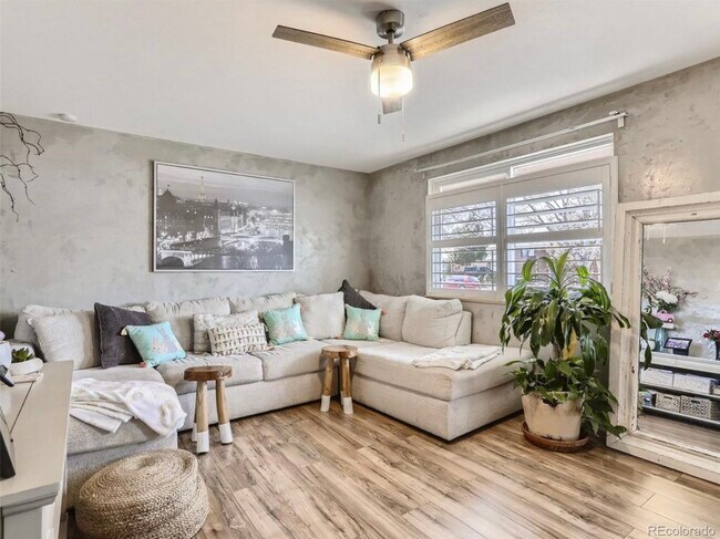 Photo - 902 S Ironton St