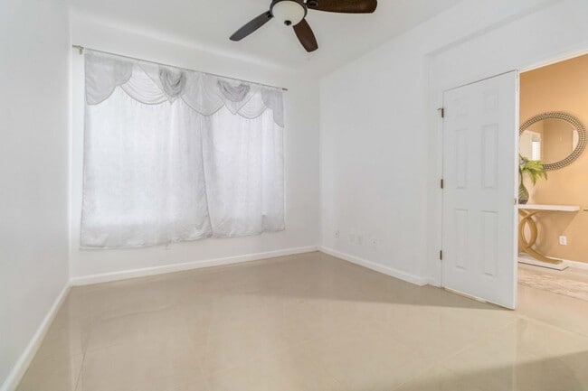 Photo - 185 Wading Bird Cir SW