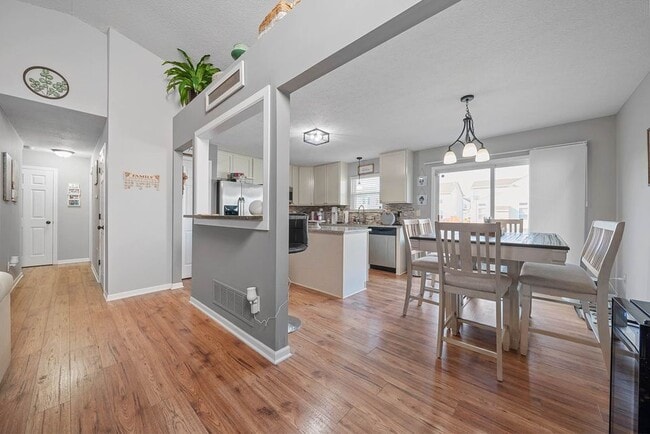 Photo - 5512 Meadow Passage Dr