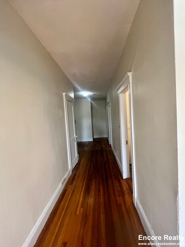 Photo - 8 Egremont Rd Unit 10