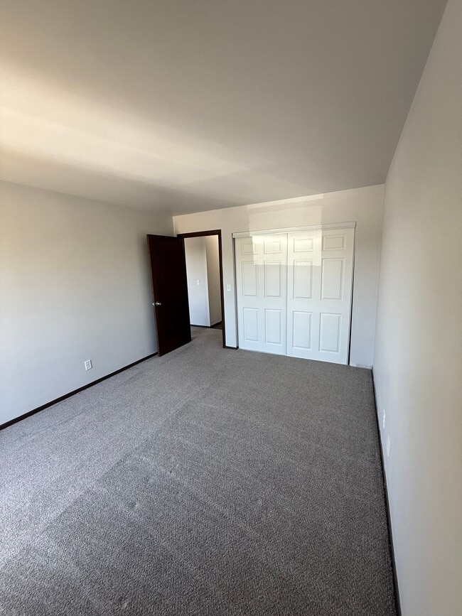 Rivers Edge Apartments