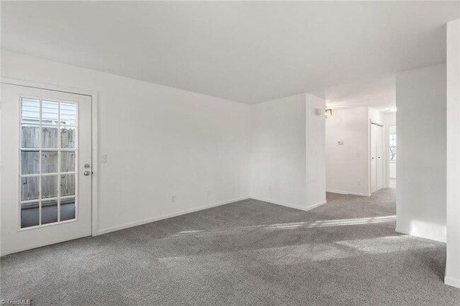 Photo - 4336 Edith Ln Unidad H