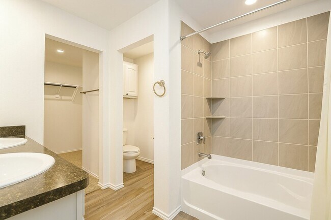 Photo - 5611 Simcrest Grove Dr