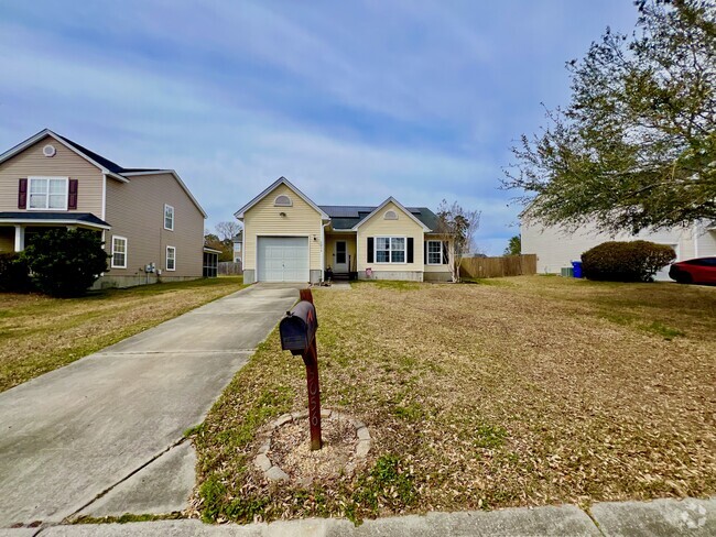 Building Photo - 5056 Carrington Ct Rental