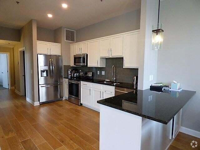 Building Photo - 825 N 4th St Unit 213 Rental
