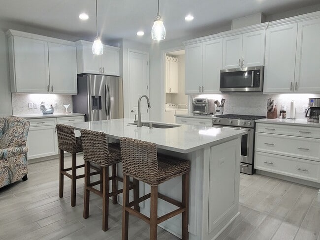 Photo - 65 Barefoot Ln.