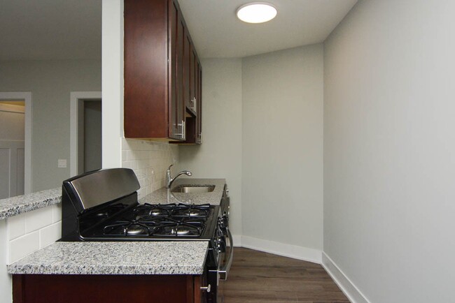 Photo - 798 Judson Ave Unit J06P