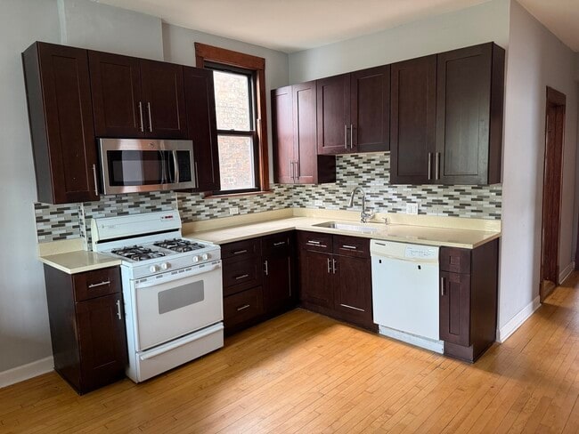 Photo - 2725 N Francisco Ave Unit 2
