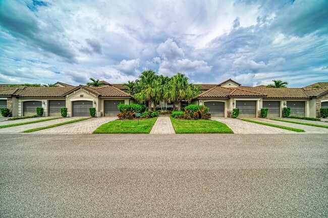 Photo - 5557 Palmer Cir