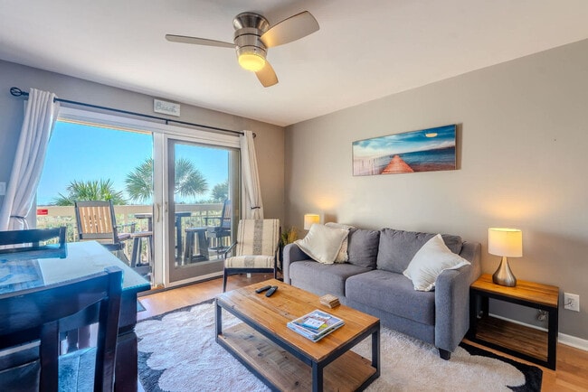 Building Photo - 4 N Forest Beach Dr Unit ID1436439P