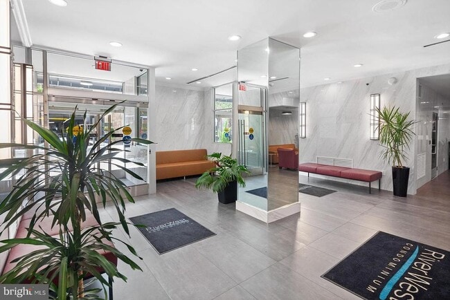 Photo - 2101 Chestnut St Unit 512