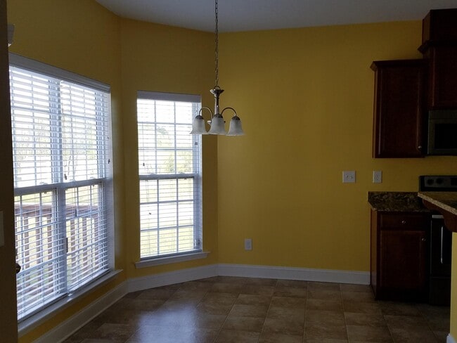 Photo - 935 McCathern Ave