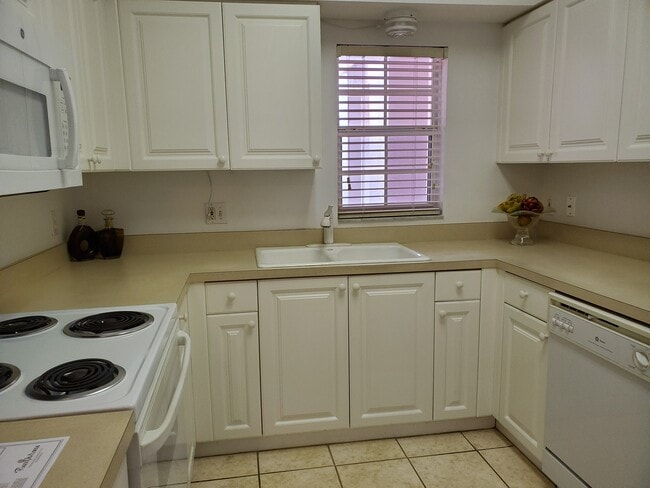 Photo - 4202 Central Sarasota Pky Unit 1211