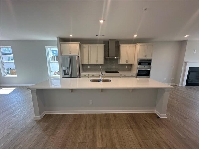 Photo - 352 Skylar Ct SE