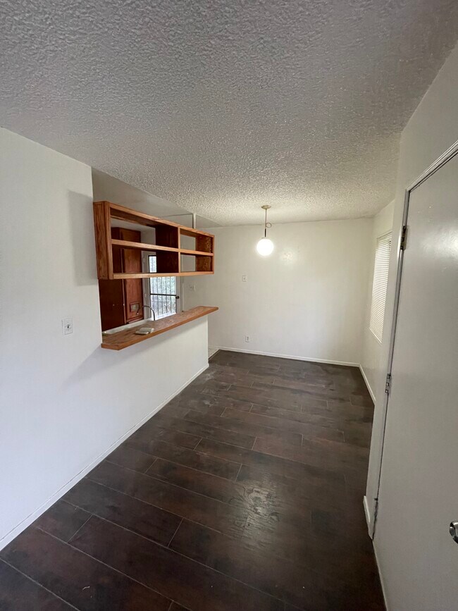 Photo - 2540 Falling Leaf Ave